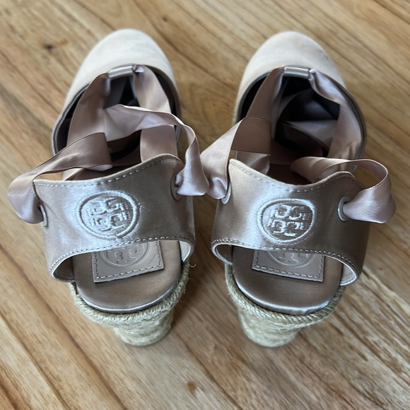 Tory Burch wedge Elisa Satin Espadrilles - Picture 5 of 7